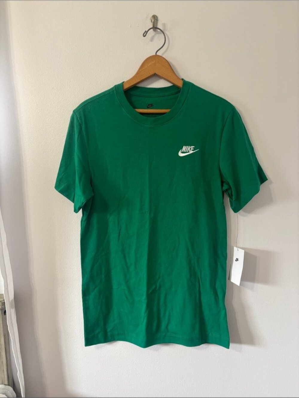 NWT Nike Green Short-Sleeve Logo Tee
